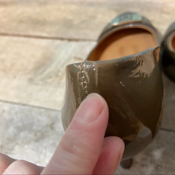 Coach  Whitney patent‎ leather heels in size 7.5 - Picture 12 of 13